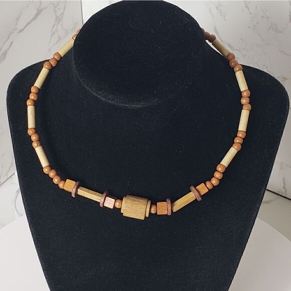 VINTAGE ARTISAN Wooden Bead Minimalist Necklace - Picture 1 of 7